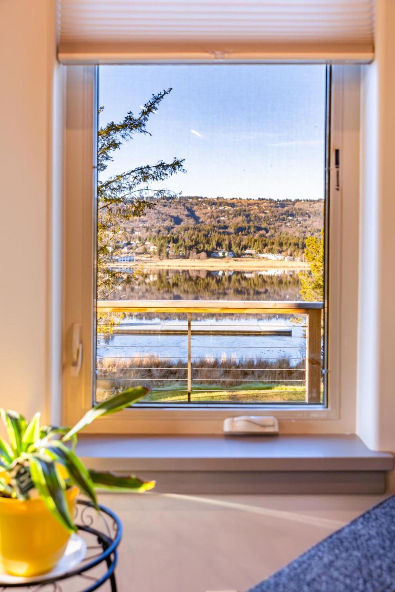 Lakeshore Lodging Suites Хомер Экстерьер фото